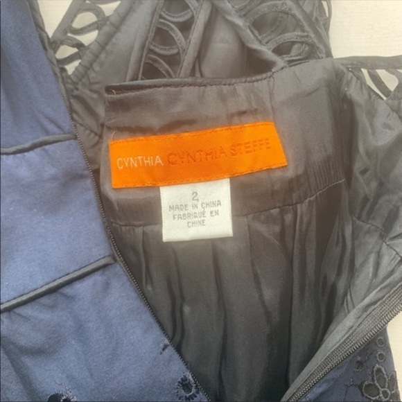 Cynthia Steffe navy blue black lace eyelet dress 2 XS designer free shipping - Picture 7 of 7